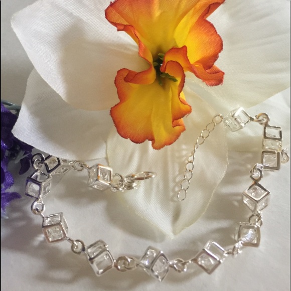 Bracelet - Picture 1 of 1
